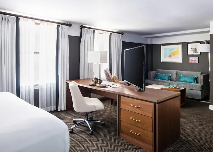 Pet Friendly hotel: The Commonwealth
